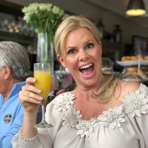 Meet your Posher, Joy